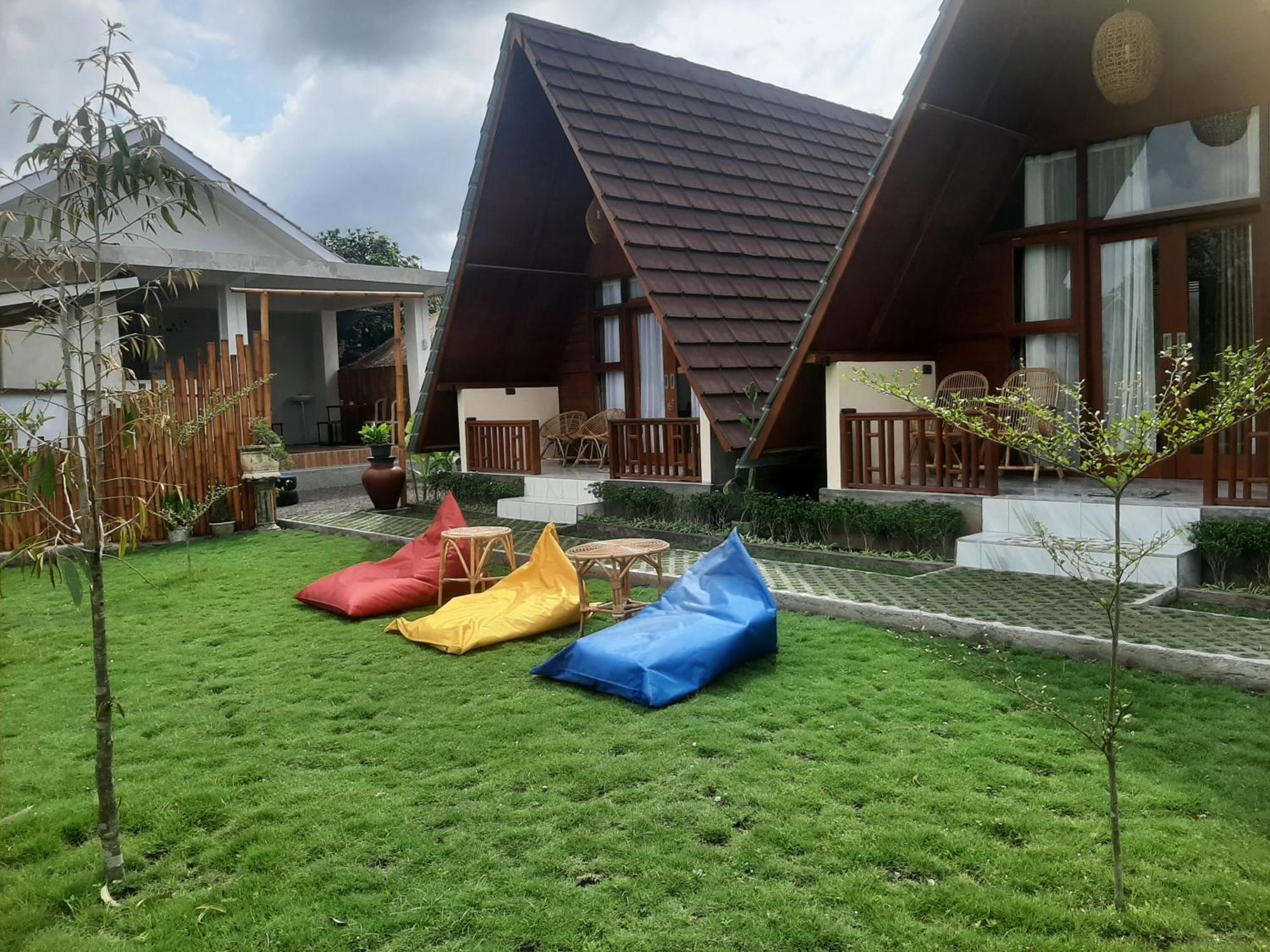 D' Carasti Bungalow Masbagik Eksteriør billede